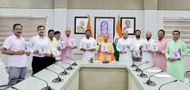 जापान और सिंगापुर की सफल यात्रा के लिए मुख्यमंत्री योगी को दी  बधाई