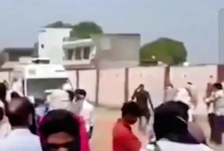  प्रयागराज कोल्ड स्टोरेज हादसा मे कुल 12 लोगों पर एफआईआर दर्ज 