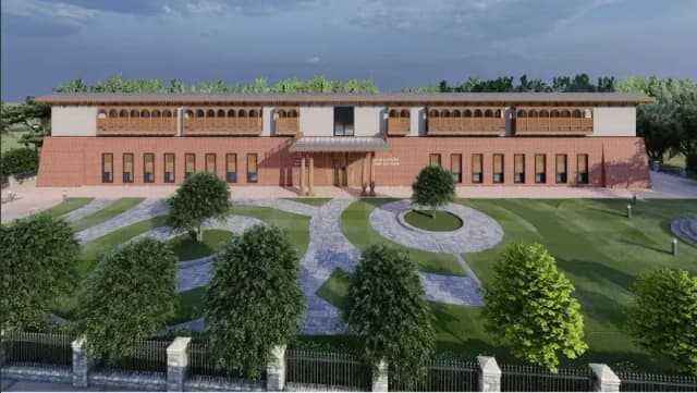 बाबा नीब करौरी जन्मस्थली बनेगी पर्यटन हब, कन्वेंशन सेंटर का काम 90% पूरा
